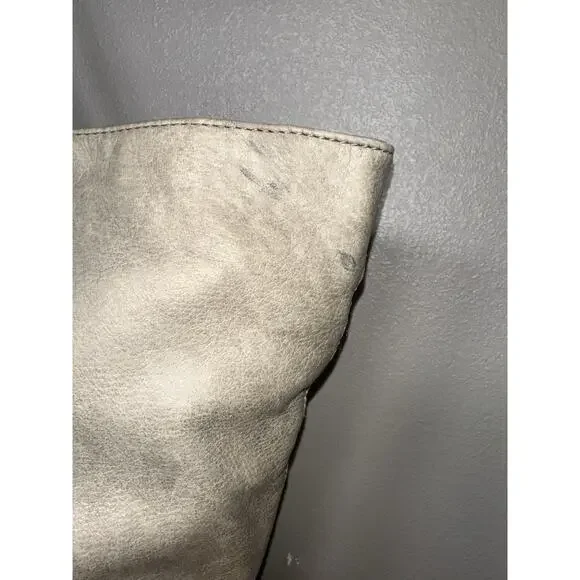 Hobo International Large Kingston Champagne Metallic Leather Tote Bag - Picture 3 of 16